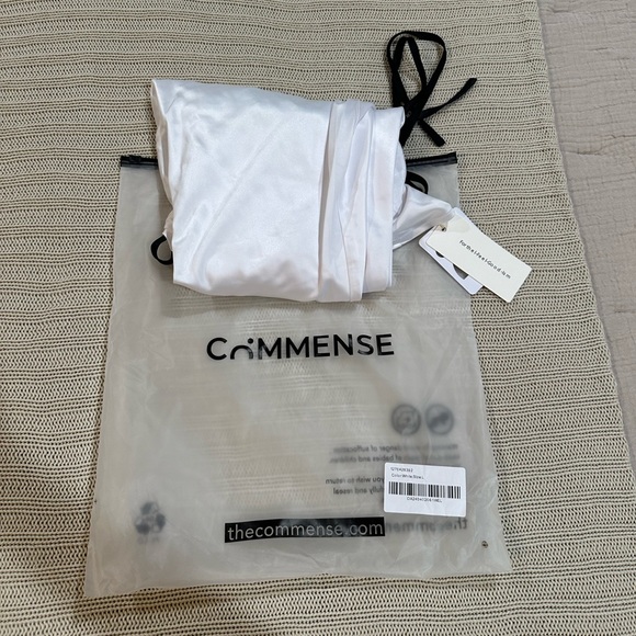 Commense Contrast Trim Tie-Front Long Dress - Picture 4 of 6